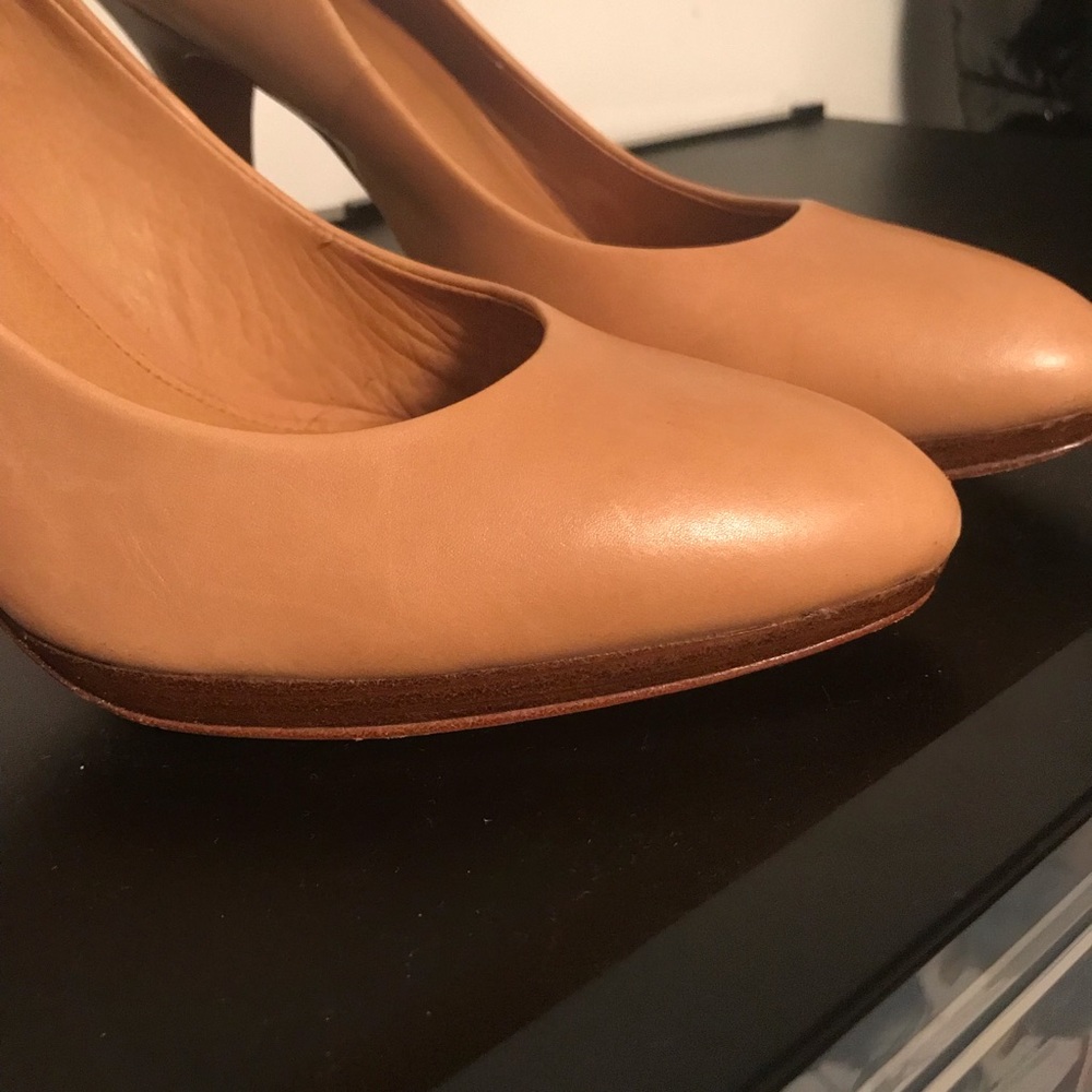 ❤️COACH: Classic Nude Pumps - Picture 8 of 15